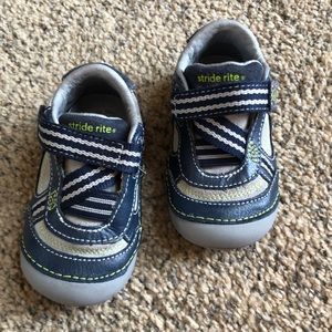 Stride Rite Baby Boy Shoes (size 4)